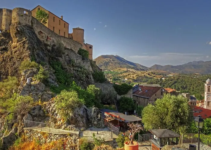 Alojamento de Acomodação e Pequeno-almoço Casa Petra Salga Corte (Corsica)