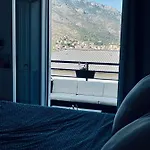 לינה וארוחת בוקר Casa Petra Salga